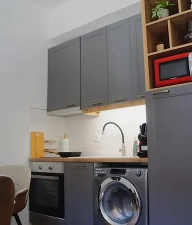 דירה Zoe's Haven
