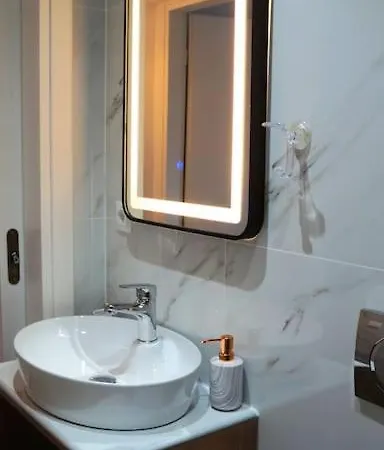 Zoe's Haven Apartment